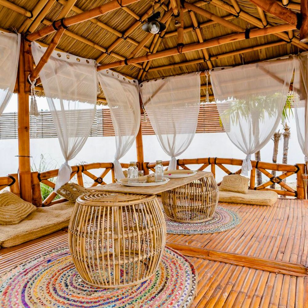 Espace détente au bord de la pisicine Studio Phuket Peypin