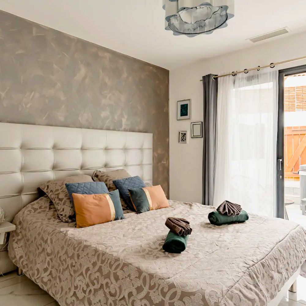 Espace nuit cosy Studio Phuket - Location de vacances Amoremio, Peypin