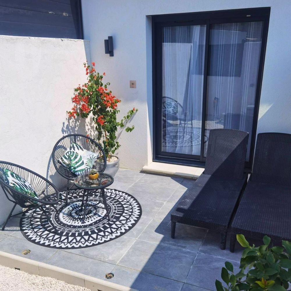 Terrasse extérieure Studio Phuket - Chambre d'hôtes Amoremio, Peypin